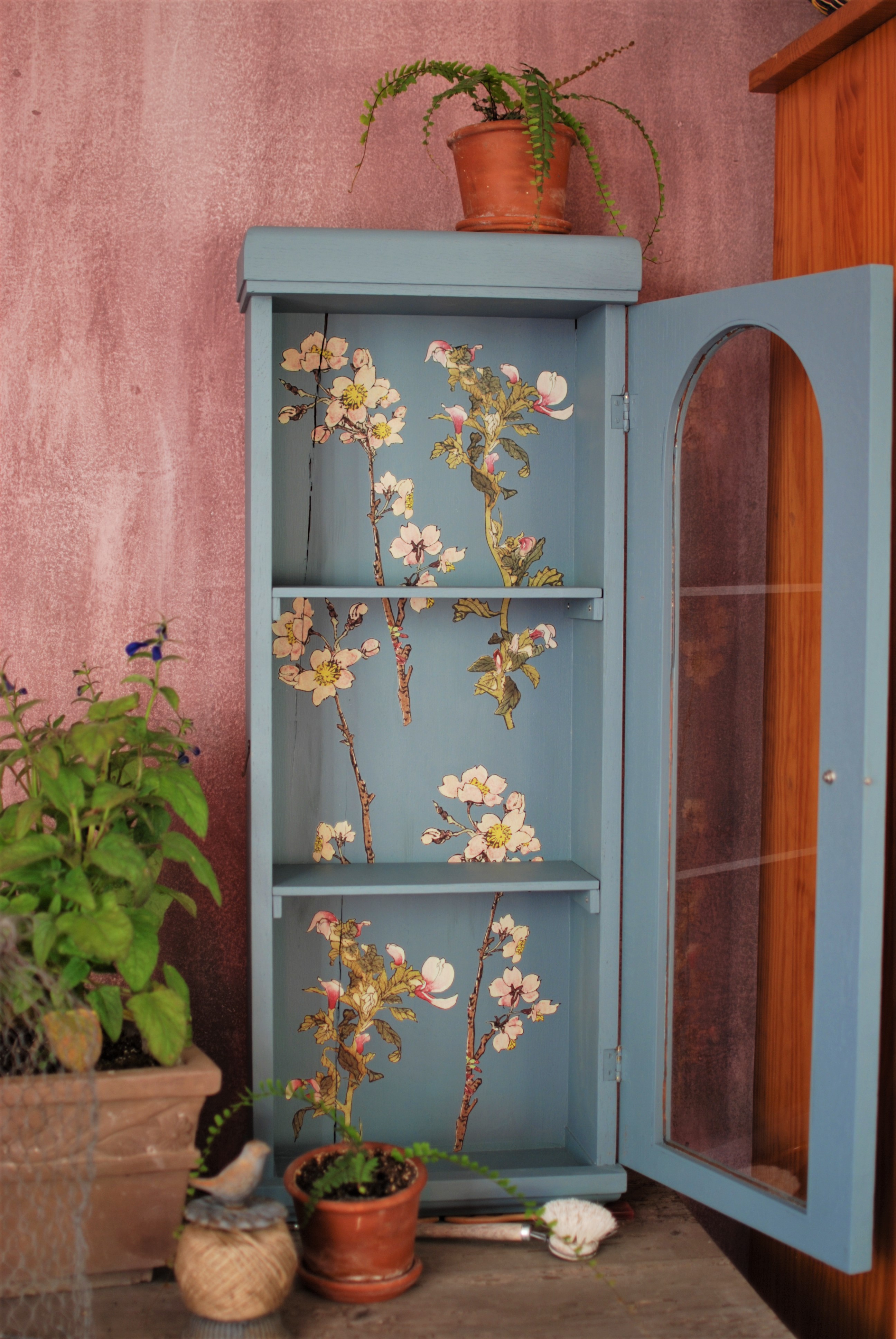 Hodinová skrinka Blue Pine
