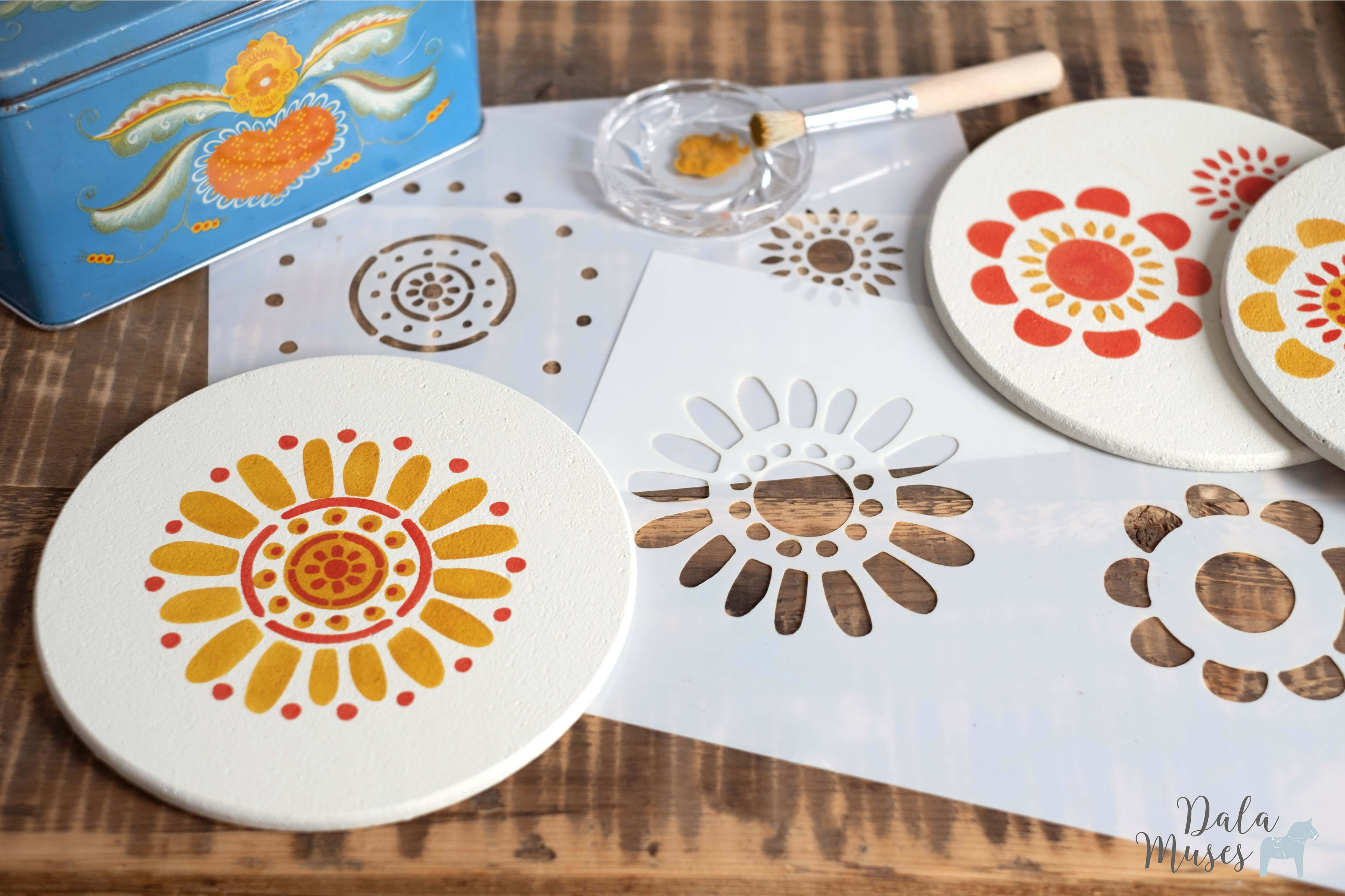 Šablóna Dala Muses Folk Art Flowers - umelecké kvety