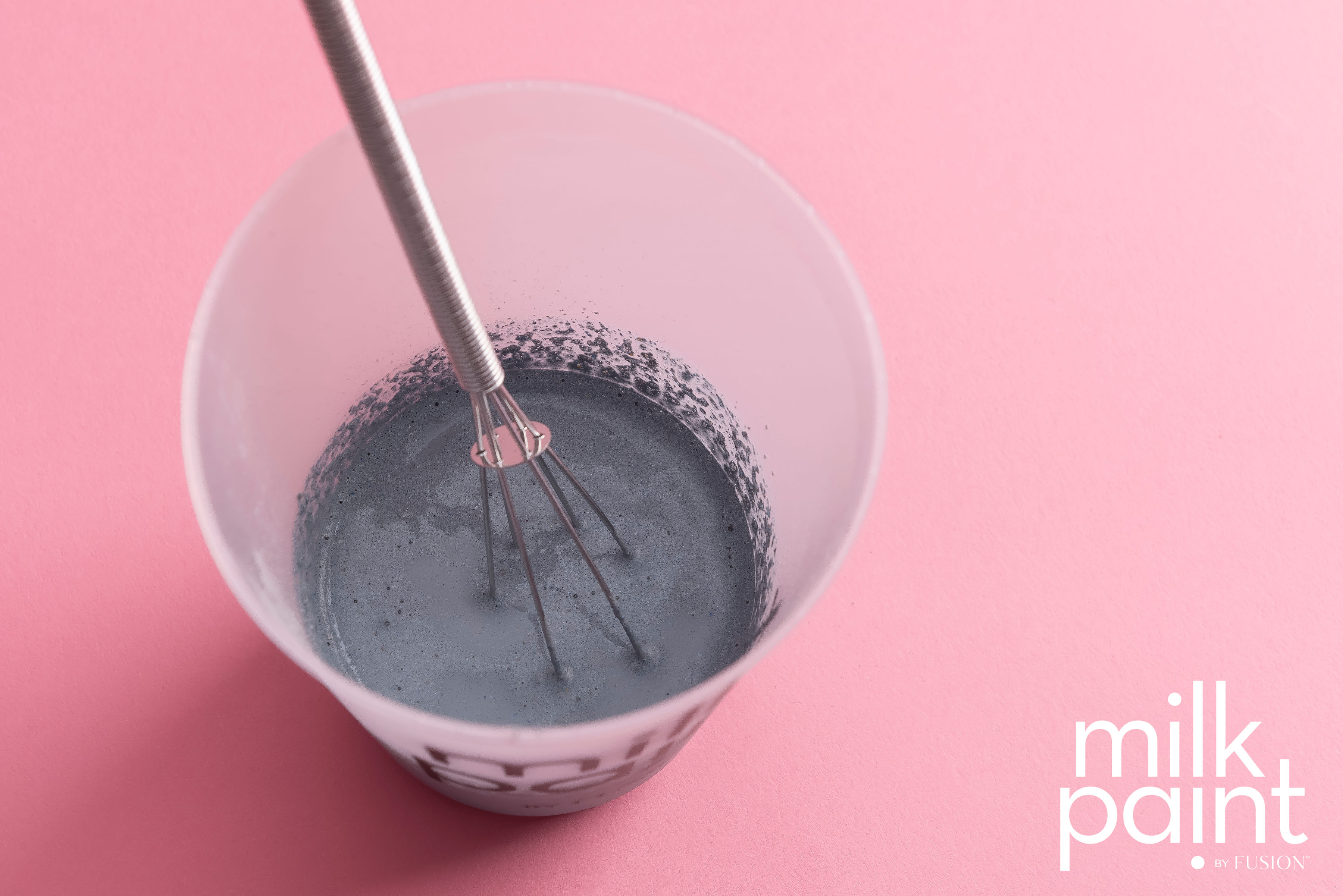 Metlička na vymiešanie Milk Paint