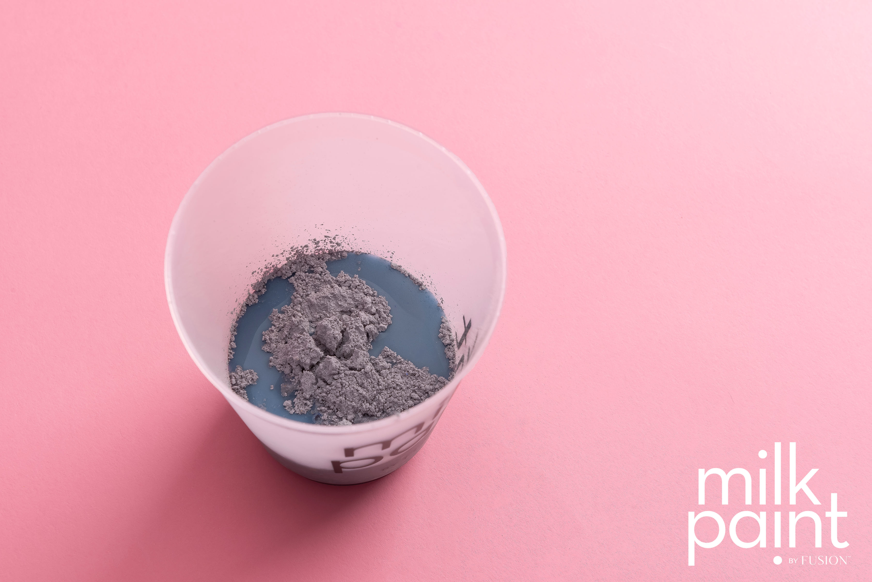 Milk paint teglik na vymiešanie farby