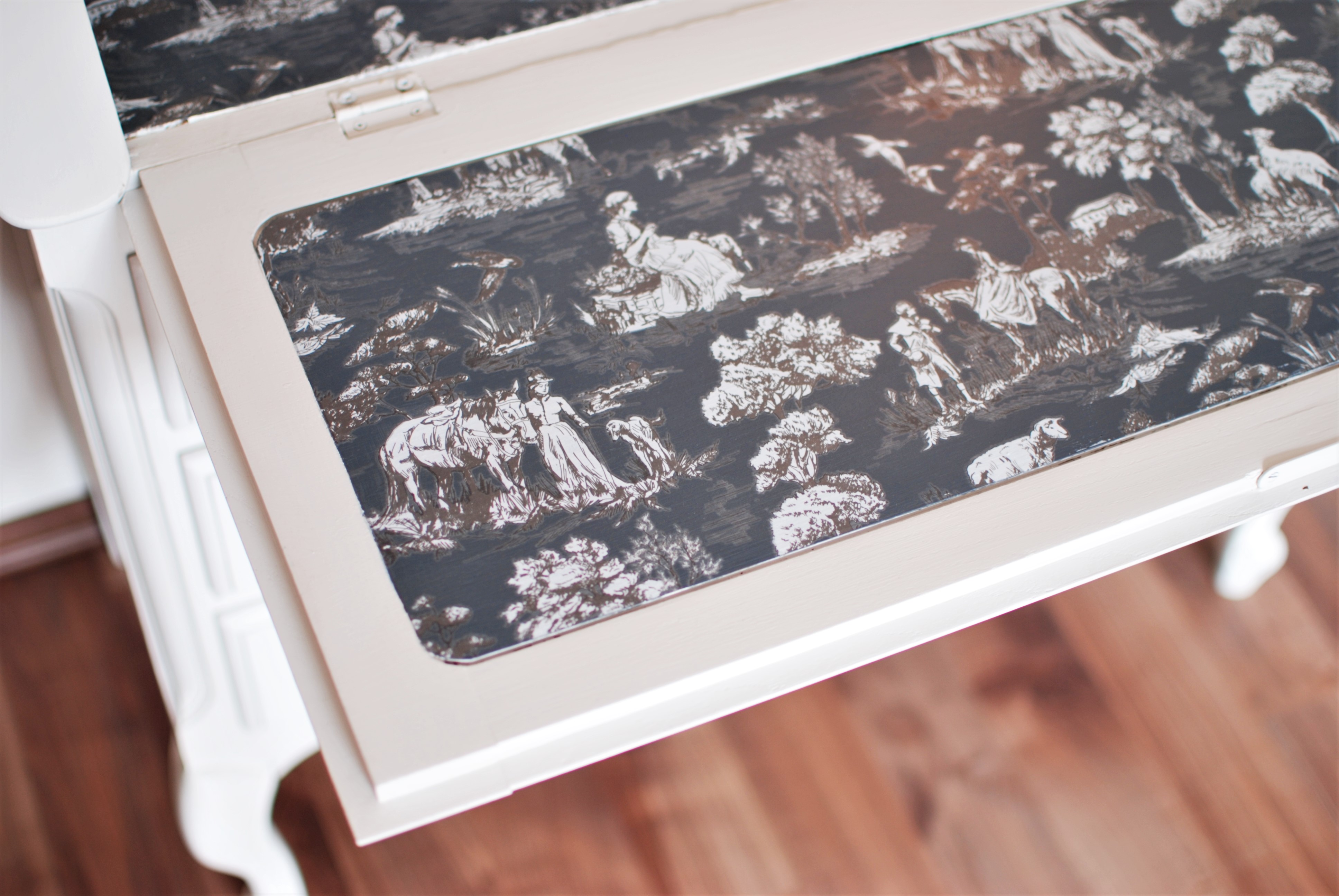 Písacia komoda Victorian Toile