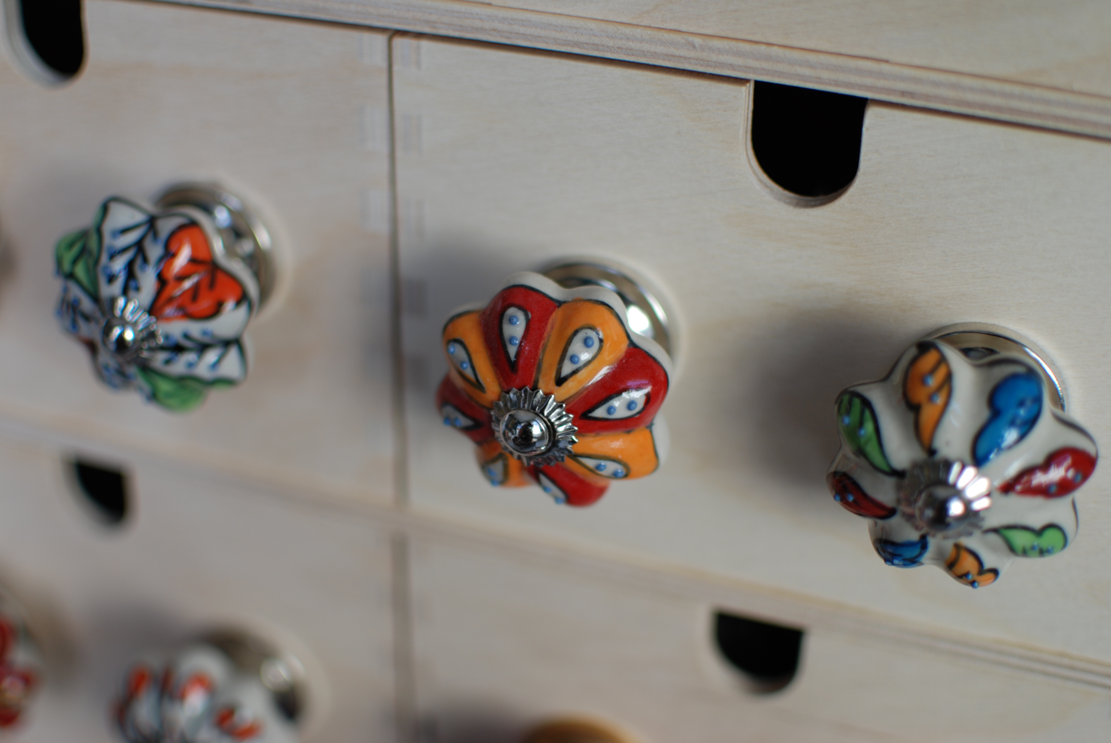 Úchytka tekvička s oranžovo-červeným ornamentom